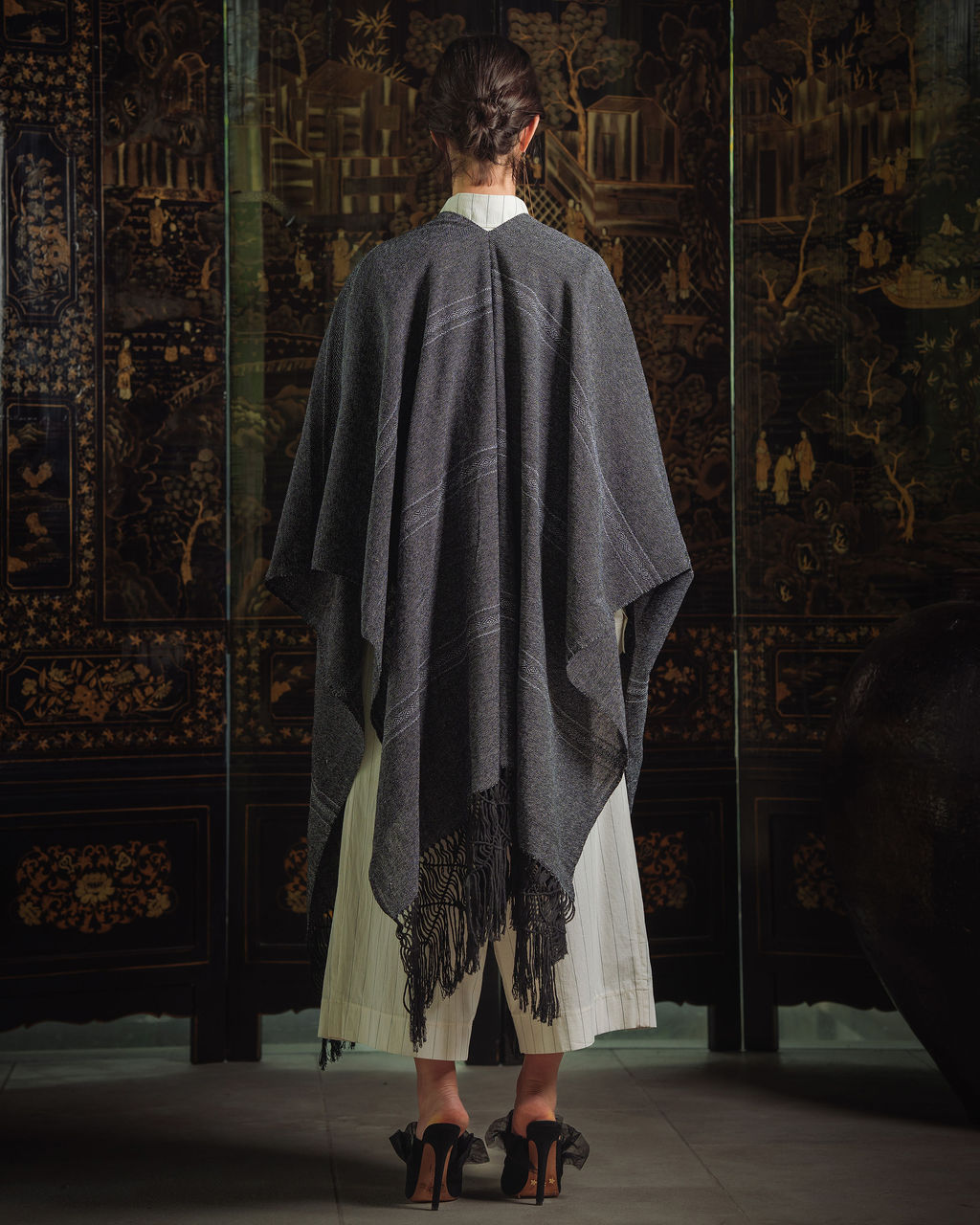 Poncho Kaze - Dark Gray