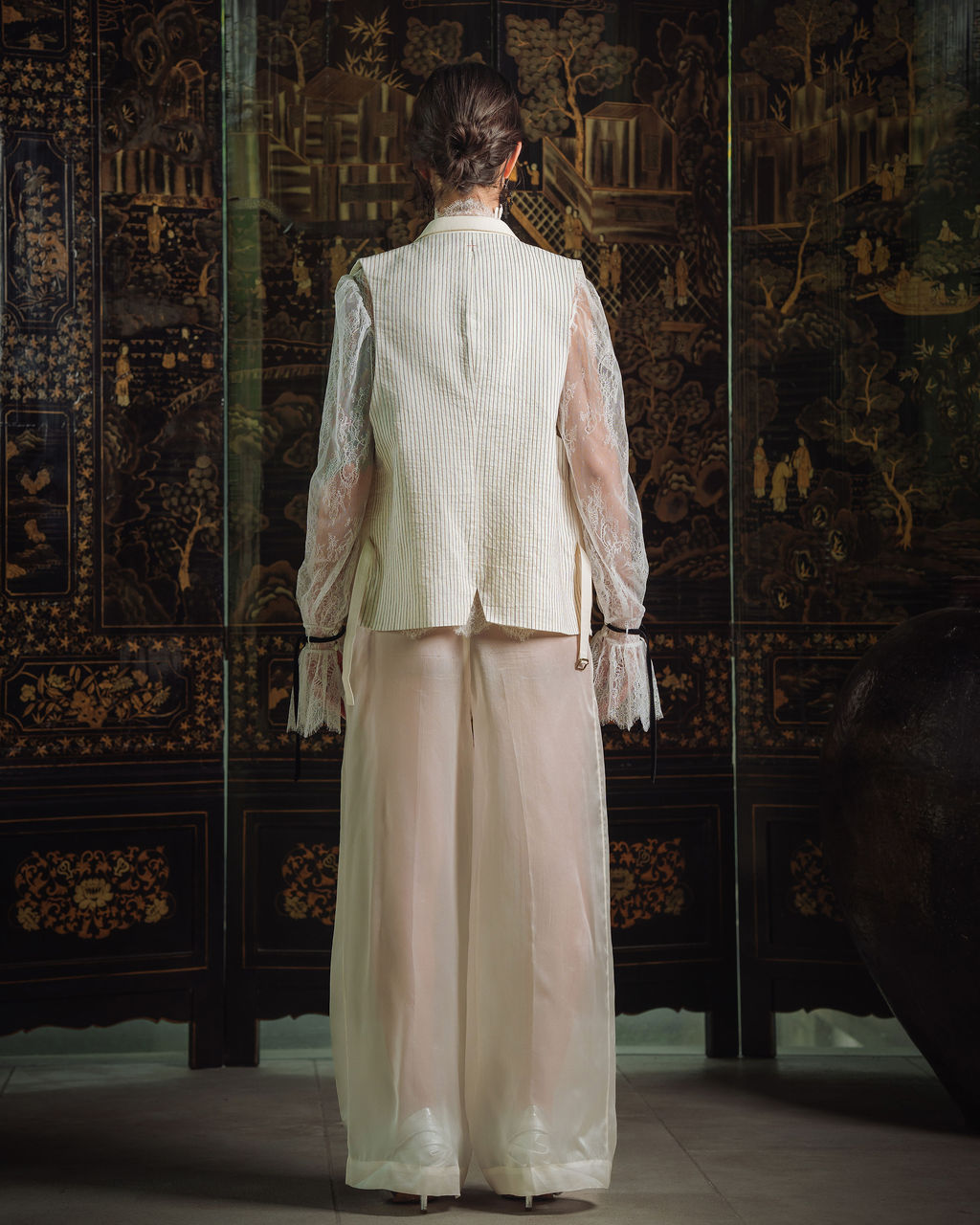 Nietzsche Vest - White