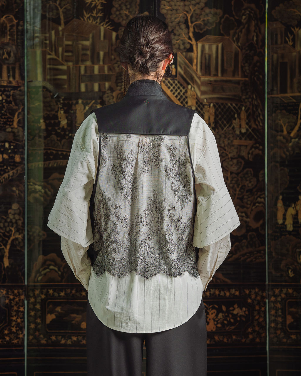 Woolf Lace Vest - Black