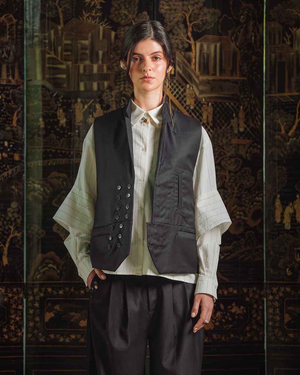 Woolf Lace Vest - Black