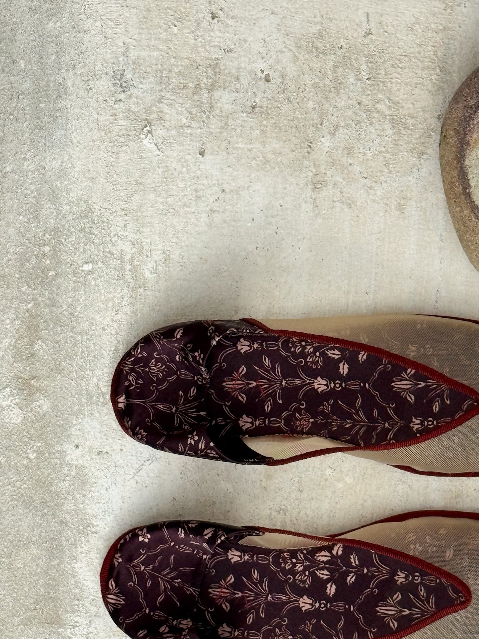 Fleur de Lis Slipper